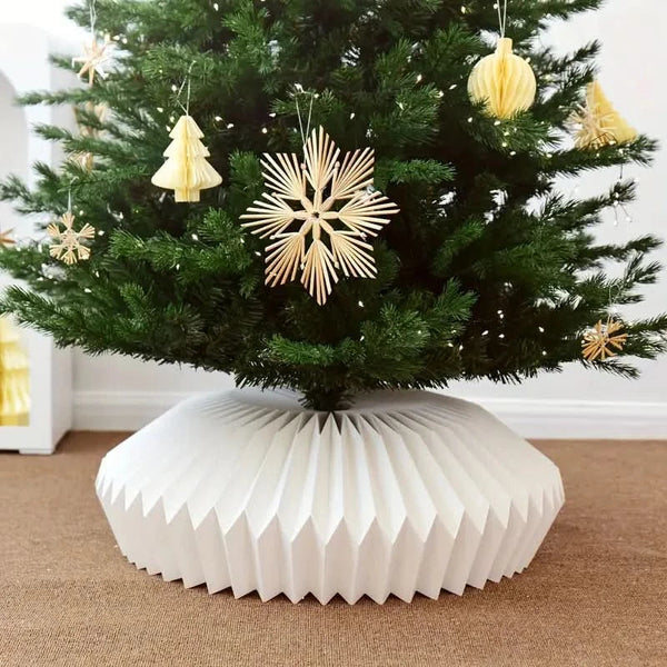 Handcrafted Beehive-Shaped Christmas Tree Skirt – 65×25 cm