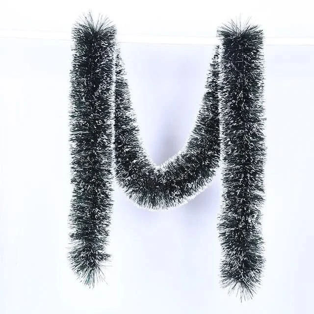 Traditional Snow-Frosted Christmas Garland