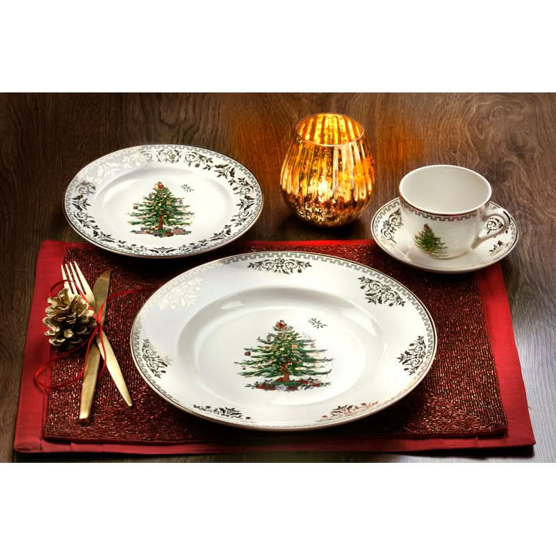 4-Piece Christmas Tree Pattern Set with Gold Details – Service for 1 Person