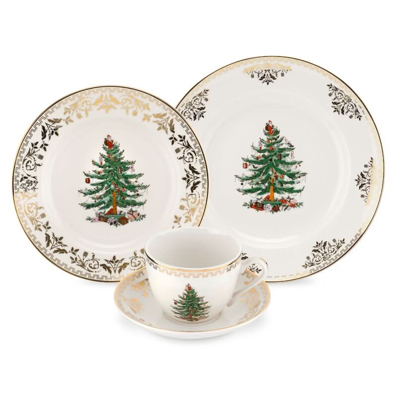 4-Piece Christmas Tree Pattern Set with Gold Details – Service for 1 Person